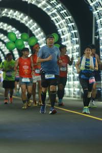 BIB: 800, 43857, 2017
                            <button type="button" onclick="openModal(20836430)" class="btn btn-primary btn-sm float-right btn-popup" data-toggle="modal" data-target=".modal-high-quality">
                        <i class="fas fa-shopping-cart"></i> Add to Cart
                    </button>
                                            <button type="button" onclick="isThisMe(20836430, true)" class="btn btn-success btn-sm float-right btn-popup btn-isme hidden" data-toggle="tooltip" data-placement="bottom" title="นี่คือรูปของคุณใช่ไหม คลิกที่นี่เพื่อเอาเข้าอัลบั้ม">
                        <i class="fas fa-plus"></i> Add to album
                    </button>
                    <button type="button" onclick="isThisMe(20836430, false)" class="btn btn-warning btn-sm float-right btn-popup btn-isnotme hidden">
                        <i class="fas fa-ban"></i> Remove from album
                    </button>